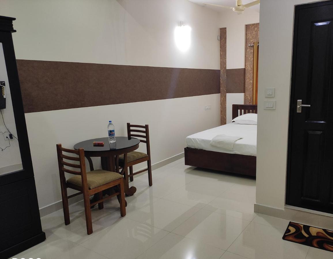 Coral Homes Kochi Екстериор снимка