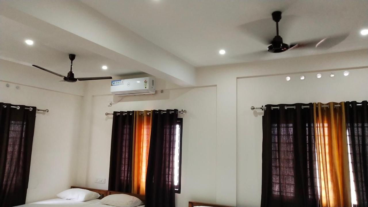 Coral Homes Kochi Екстериор снимка